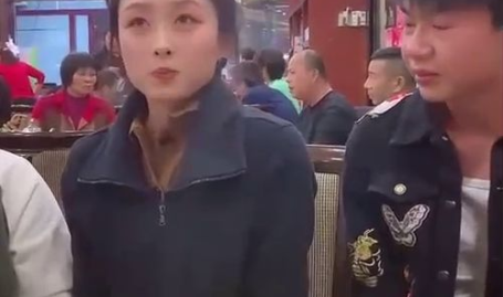 食量大的小姐姐照片,揭秘她的美食世界